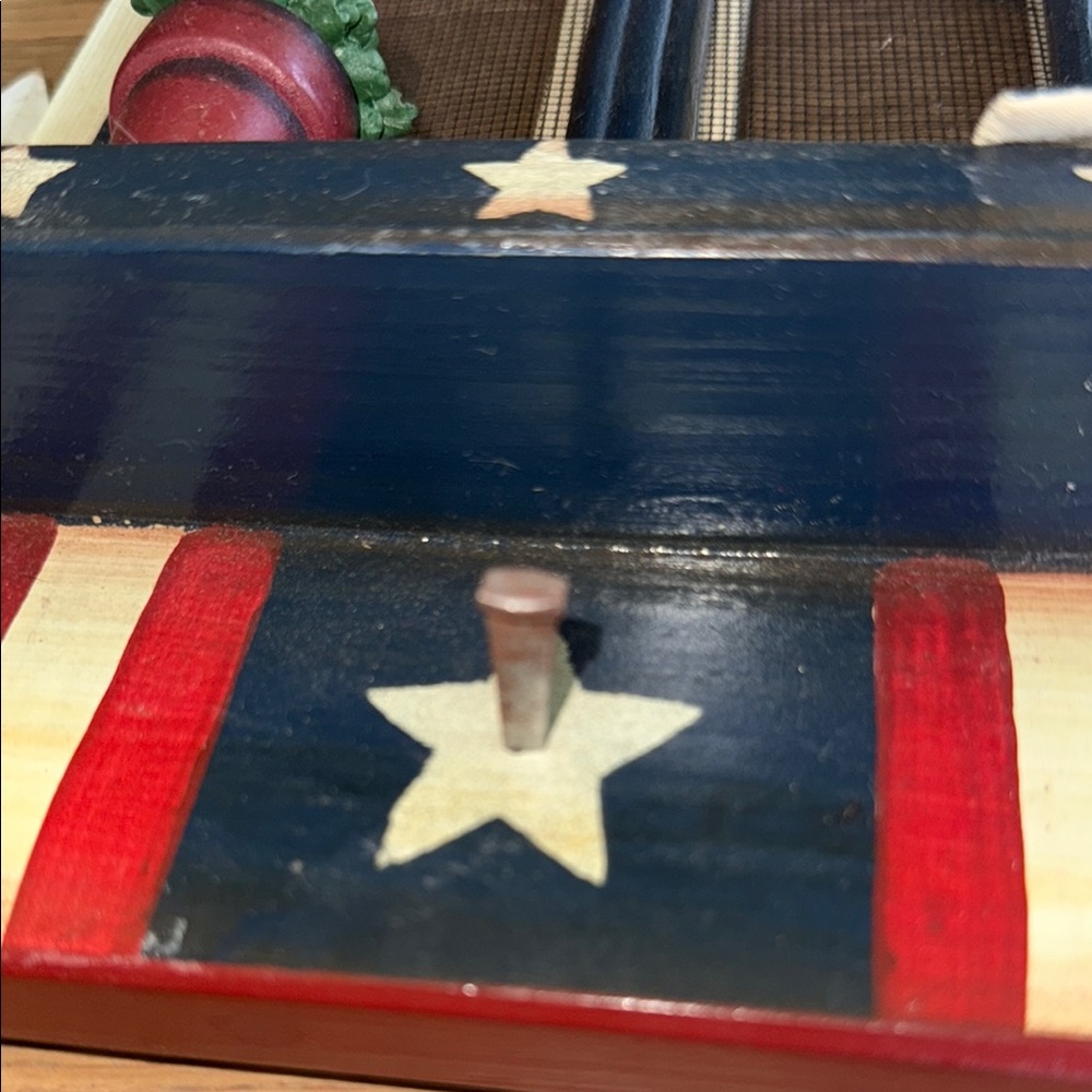 Rustic Americana Window Decor - Picture 5 of 12